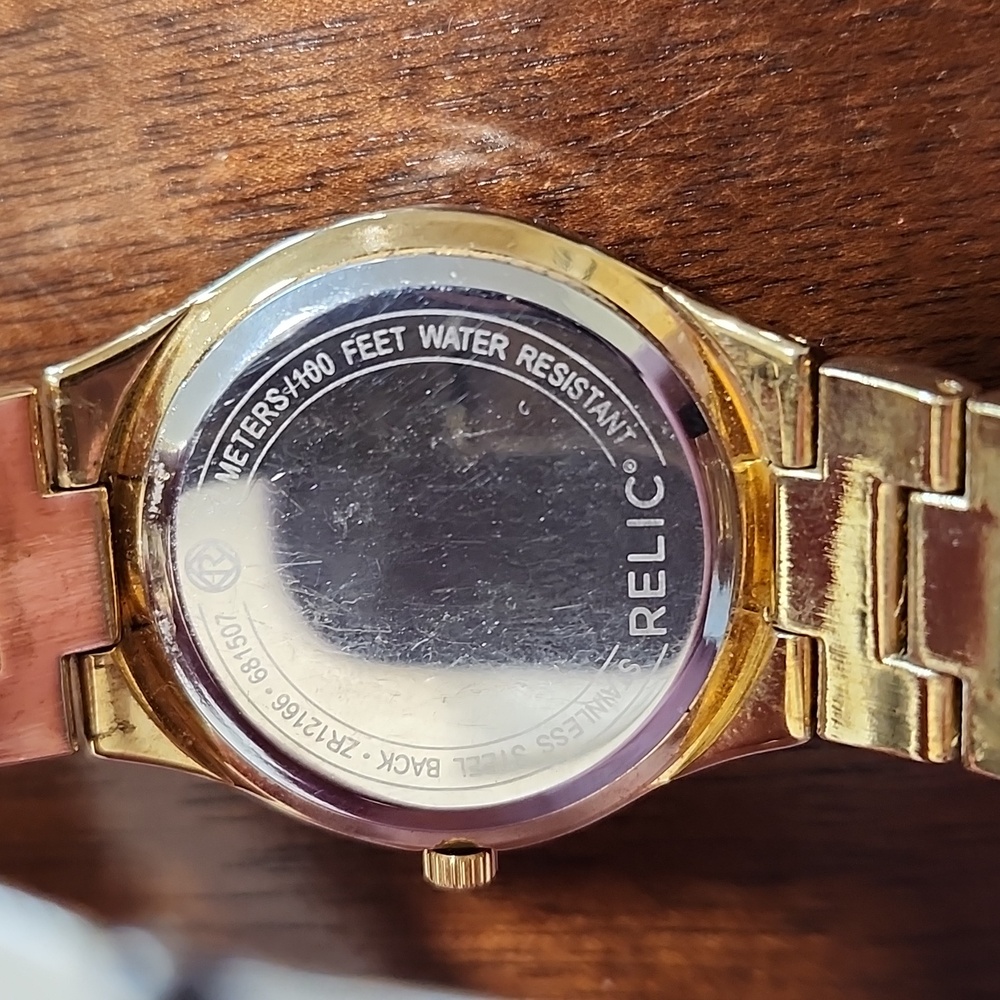 Relic By Fossil Wrist Watch - image 3